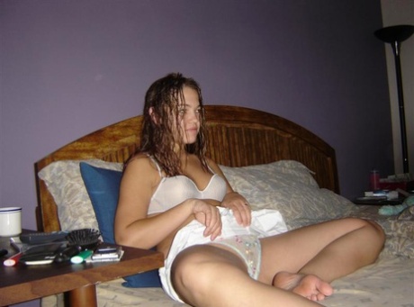 Busty ex girlfriend with pierced nipples sucks her guy's dick 20486210