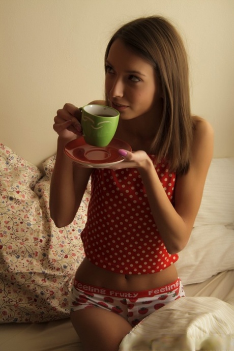 Slender teen wears jizz on her face after being anal fucking in socks 21805292
