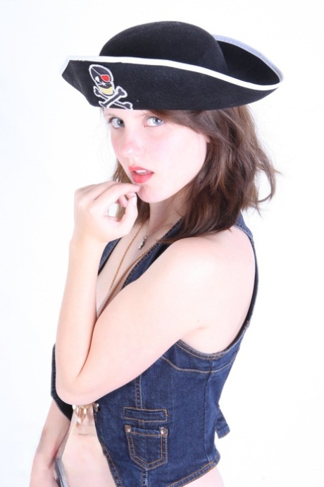 Young amateur unveils her little boobs while wearing a pirate hat 28291896