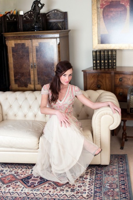 Solo model Sophia Smith removes long dress wearing vintage lingerie and nylons 99066214