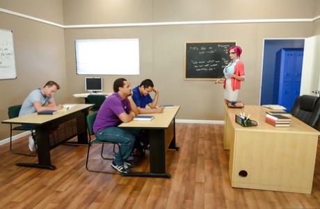 Gorgeous MILF teacher Anna Bell Peaks shaking student's huge cock in class 21712266