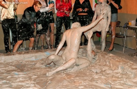 Sexy chick Eva Zappa gets involved into a wild and messy catfight 32893868